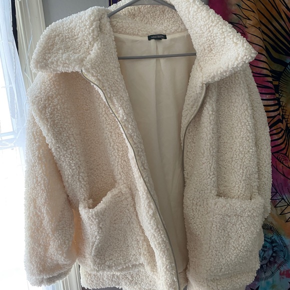 wild fable Jackets & Blazers - Big fluffy Sherpa zip up jacket
